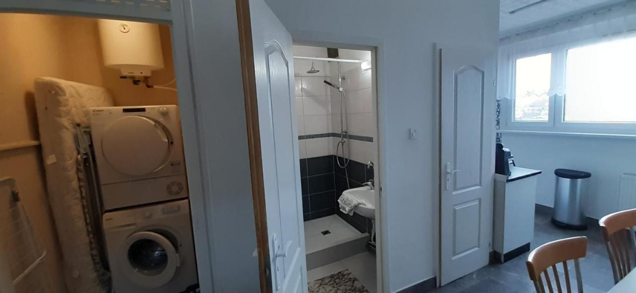 Ferienwohnung Panel Hause Kazincbarcika Exterior foto